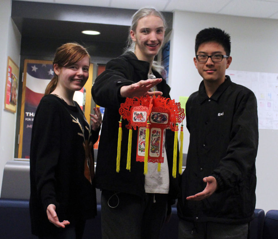 Chinese class students decorated the room with red lanterns to celebrate the Chinese New Year, the year of the pig. Photo by Hannah Ollier