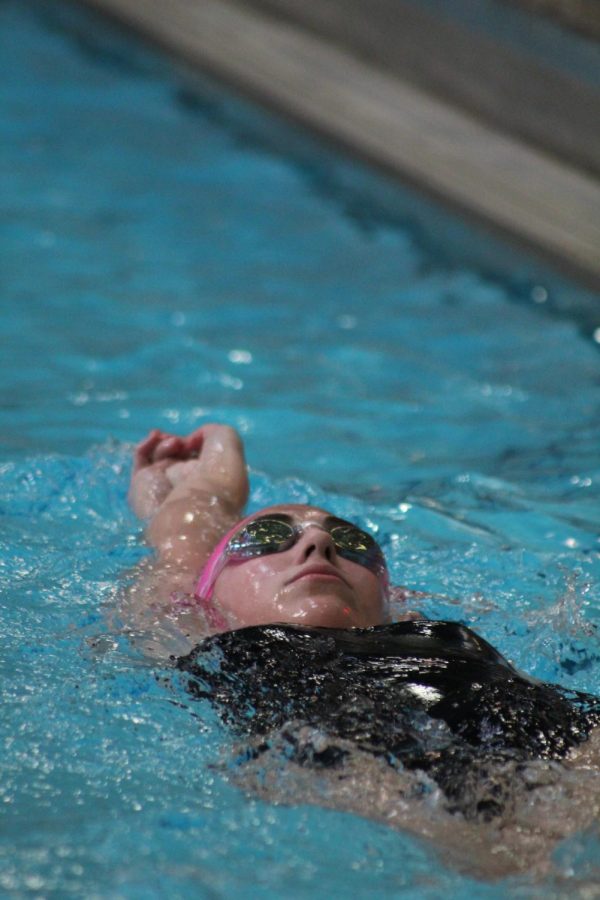 g irls swim - char nguyen