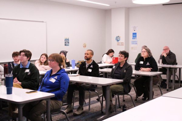 EDGE students made presentations
to show the Conservation Center how
to attract a younger audience. The
students presented in groups of about
three to four; each group shared its
views on what should be changed. “I
spent around two months preparing the
presentation,” freshman Adara Nilson,
an EDGE student, said. Photo by
Haylee Mason.
